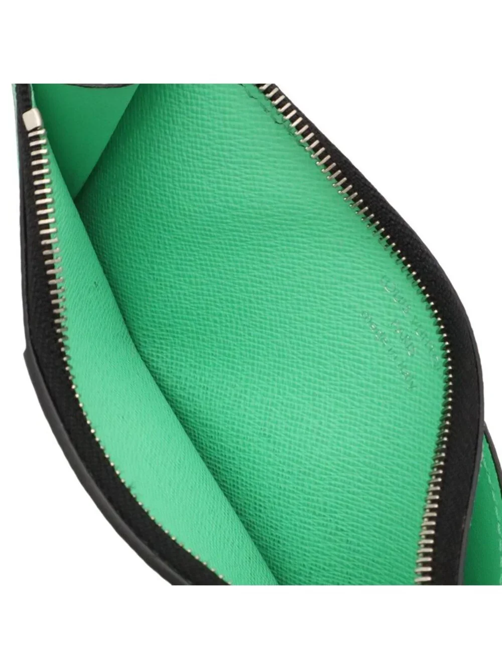 Louis Vuitton Taigarama Monogram Eclipse Coin Purse Fragment Case Mint